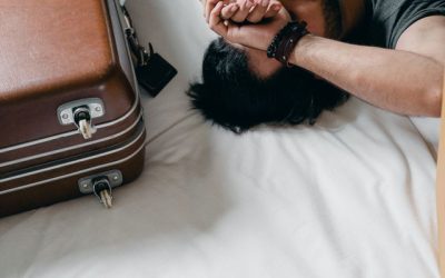 Charge mentale : pourquoi les vacances ne reposent pas tout le monde ?